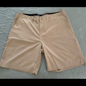 Salt Life Tan SLX-QD Vapor Stretch Shorts size 38